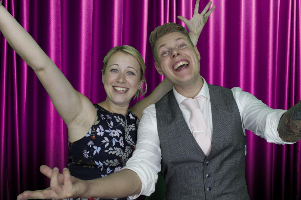 Katherine & Simon | View more photos from the event at gallery.myphotoboothexperience.co.uk/u/MyPhotoBoothExperienceLtd/Katherine-Simon
